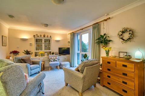 2 bedroom retirement property for sale, Barnaby Mead, Gillingham