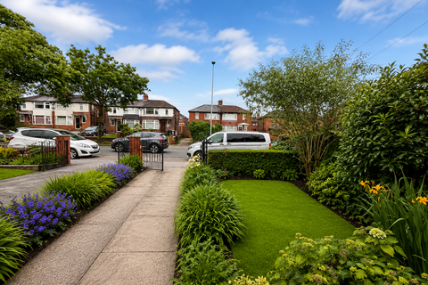 3 bedroom semi-detached house to rent, Lancaster Road, Salford M6