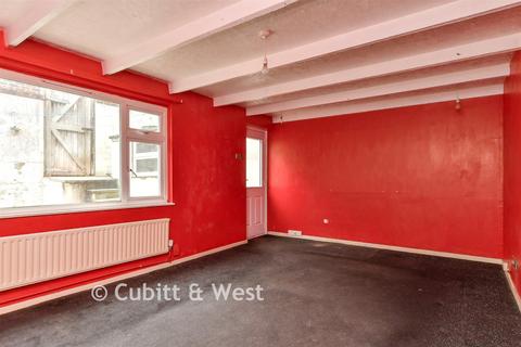 Terraced house - Carden Avenue, Brighton, East Sussex