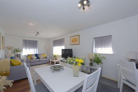 2 bedroom flat for sale, Weston Close, Shifnal, TF11