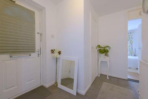 2 bedroom flat for sale, Weston Close, Shifnal, TF11
