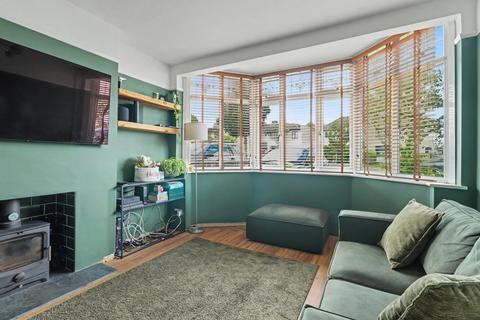 3 bedroom semi-detached house for sale, Woodgrange Drive, Thorpe Bay SS1