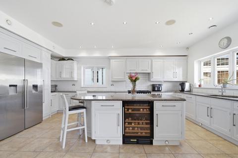 5 bedroom detached house for sale, West End Lane, Hatfield, AL9