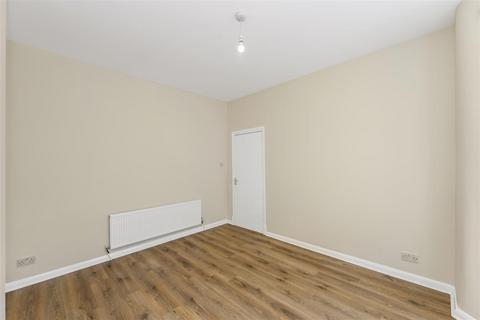 2 bedroom ground floor flat for sale, Brunswick Road, London