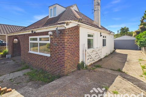 4 bedroom detached bungalow for sale, Coast Drive, Greatstone, TN28