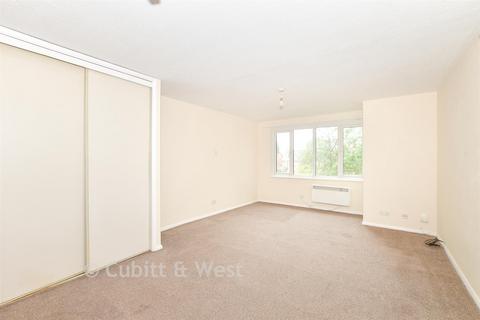 1 bedroom flat for sale, Archers Court, Crawley RH10