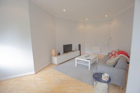 3 bedroom terraced house to rent, 12 Tremayne House, Bodmin, PL31 2QZ