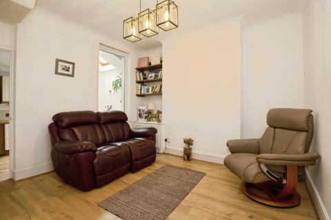 3 bedroom end of terrace house for sale, Radyr Road, Cardiff