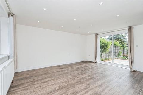 3 bedroom terraced house to rent, Hilltop Close, Ascot, SL5