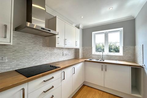 1 bedroom retirement property for sale, Malmesbury Road, Chippenham