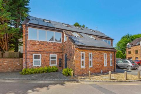 1 bedroom flat for sale, Malthouse Square, Princes Risborough HP27