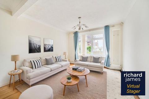 undefined, Cricklade Road, Cricklade Road SN2