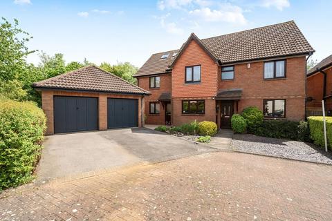 5 bedroom detached house for sale, Standen Way, St Andrews Ridge SN25