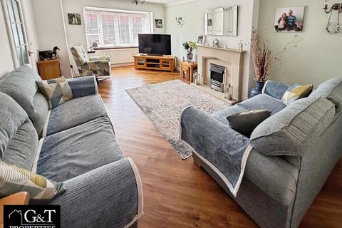 4 bedroom detached house for sale, Hillside, Wombourne, Wolverhampton