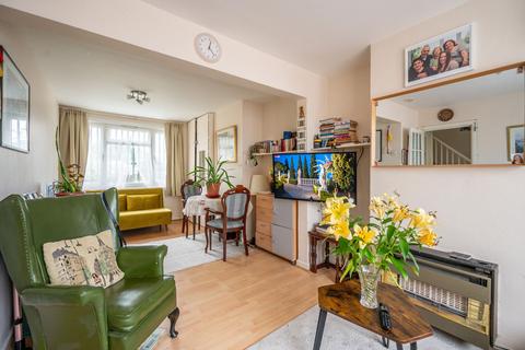 Lawrence Avenue, Walthamstow, London, E17