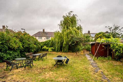 3 bedroom end of terrace house for sale, Lawrence Avenue, Walthamstow, London, E17