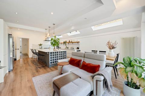 4 bedroom end of terrace house for sale, Woodwarde Road, Dulwich, SE22