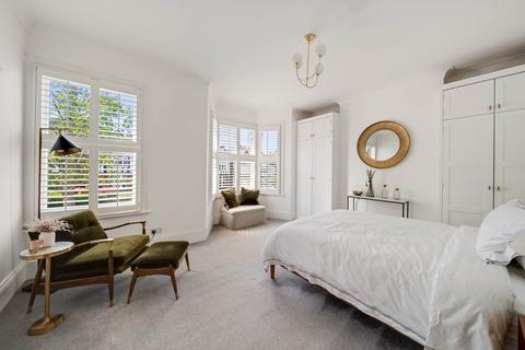 4 bedroom end of terrace house for sale, Woodwarde Road, Dulwich, SE22