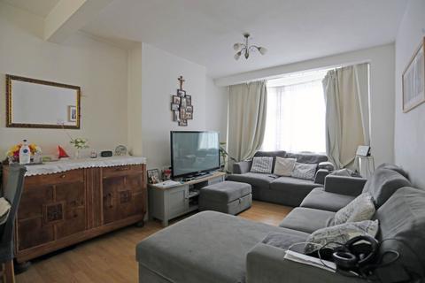 3 bedroom terraced house to rent, Somerville Road, Chadwell Heath, RM6