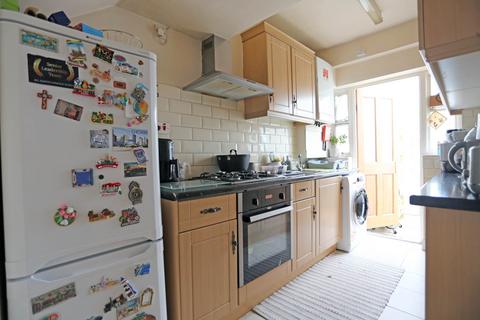3 bedroom terraced house to rent, Somerville Road, Chadwell Heath, RM6