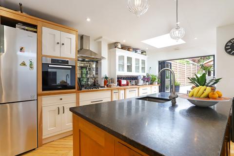 3 bedroom semi-detached house for sale, Echo Barn Lane, Farnham, GU10