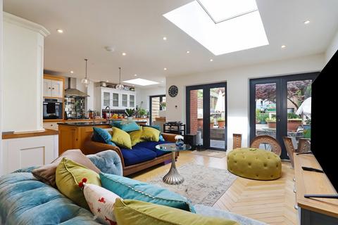3 bedroom semi-detached house for sale, Echo Barn Lane, Farnham, GU10