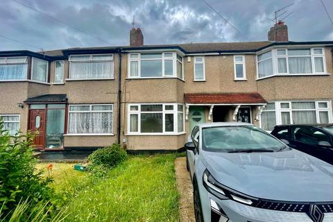 3 bedroom terraced house to rent, Radnor Avenue, Welling, Kent, DA16