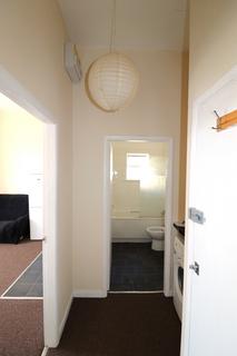 1 bedroom flat to rent, Mansfield Road, Ilford IG1