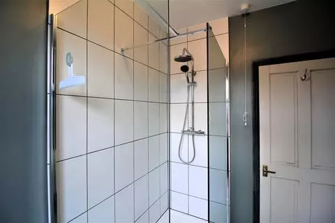 2 bedroom apartment to rent – pohled 4