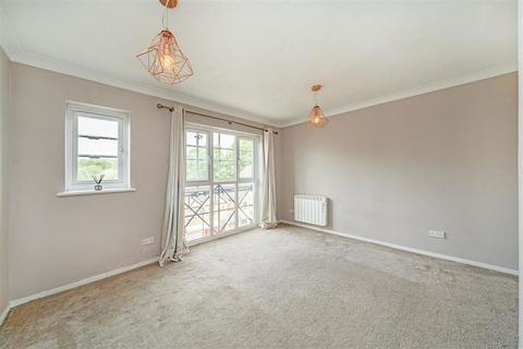 1 bedroom flat for sale, Farrow Lane, London SE14