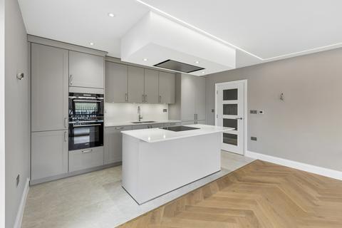 undefined, Flat 4 The Catsey Catsey Lane, Bushey, WD23
