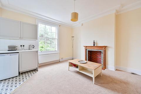 4 bedroom maisonette for sale, Cromwell Place, Mortlake, London, SW14