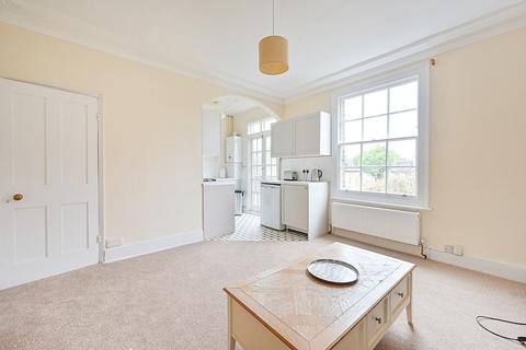 4 bedroom maisonette for sale, Cromwell Place, Mortlake, London, SW14