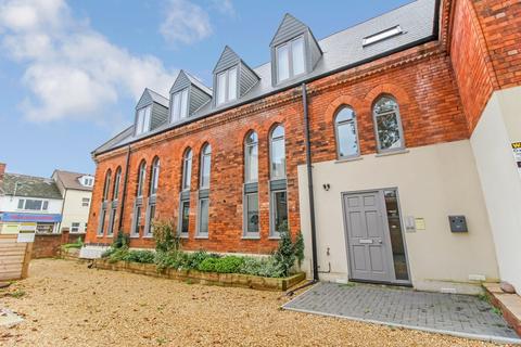 1 bedroom flat for sale, Cricklade Road, Swindon, SN2