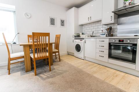1 bedroom flat for sale, Cricklade Road, Swindon, SN2