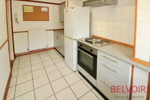 2 bedroom flat to rent, North Sherwood Street, Nottingham NG1