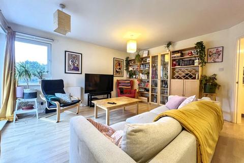 2 bedroom flat for sale, Albion Gardens, Edinburgh EH7