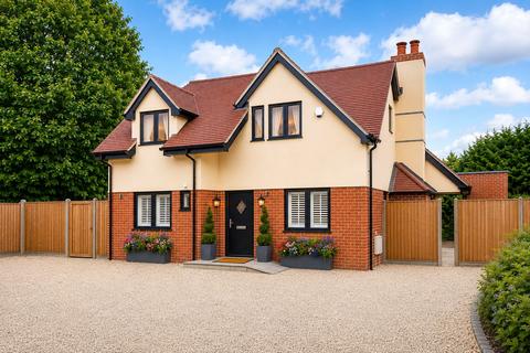 4 bedroom detached house for sale, Great Austins, Farnham, Surrey, GU9