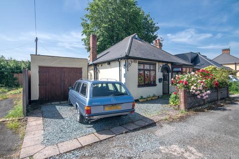 2 bedroom detached bungalow for sale, Field Road, TIPTON, DY4 0TN