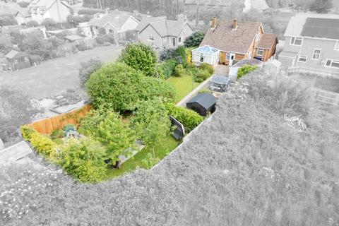 3 bedroom detached house for sale, 17 Hinton Road, Woodford Halse, NN11 3TR