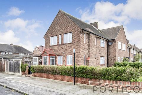 3 bedroom house to rent, Oaks Lane, IG2