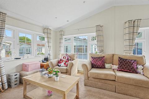 2 bedroom park home for sale, Coggeshall Road, Braintree CM7