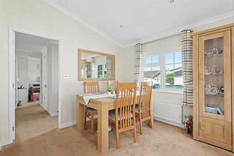 2 bedroom park home for sale, Coggeshall Road, Braintree CM7