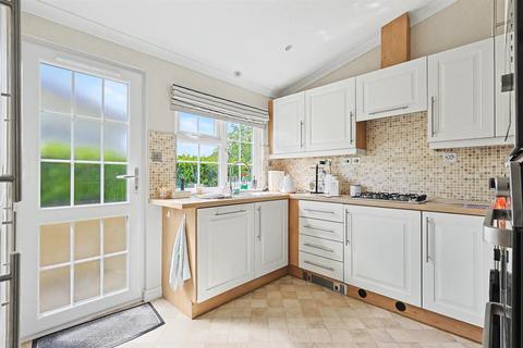 2 bedroom park home for sale, Coggeshall Road, Braintree CM7