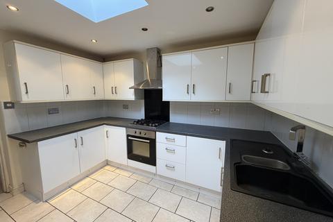 3 bedroom house to rent, Earlsdon Avenue North, Coventry, CV5