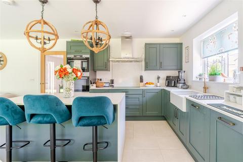5 bedroom detached house for sale, Beautifully finished, nearly new home in popular small development in Churchill