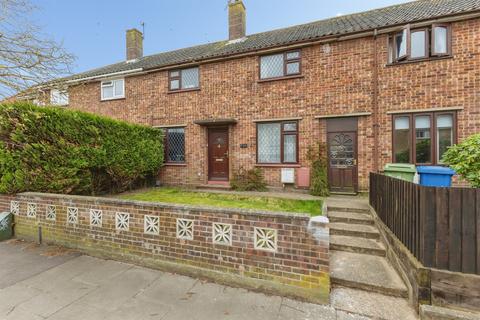 4 bed terraced house for rent in Lovelace Road, NORWICH