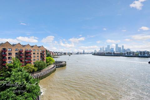 2 bedroom apartment for sale, Trafalgar Court, Wapping Wall, London E1W