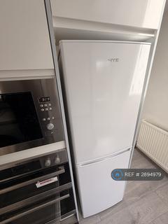 1 bedroom in a house share to rent, Kings Road, Slough, SL1