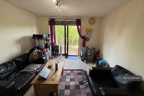 1 bedroom flat to rent, Bentinck Road, West Drayton, UB7